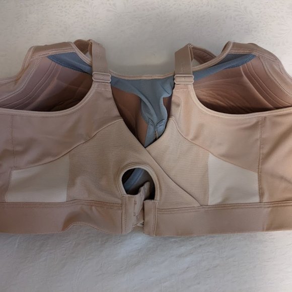 ❌SOLD❌ Champion High Impact Sports Bra - Picture 3 of 5